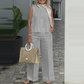 Top fără mâneci cu decolteu rotund și pantaloni cu picioare largi